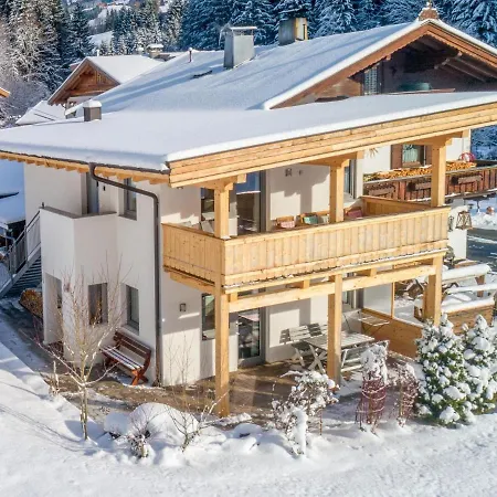 Apartment Blick Auf Den Rettenstein 2