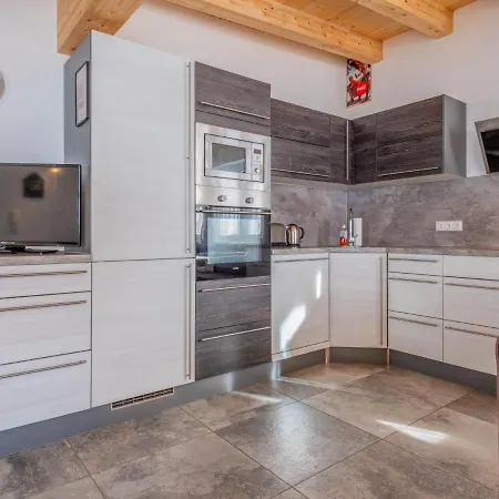 Apartment Blick Auf Den Rettenstein 2